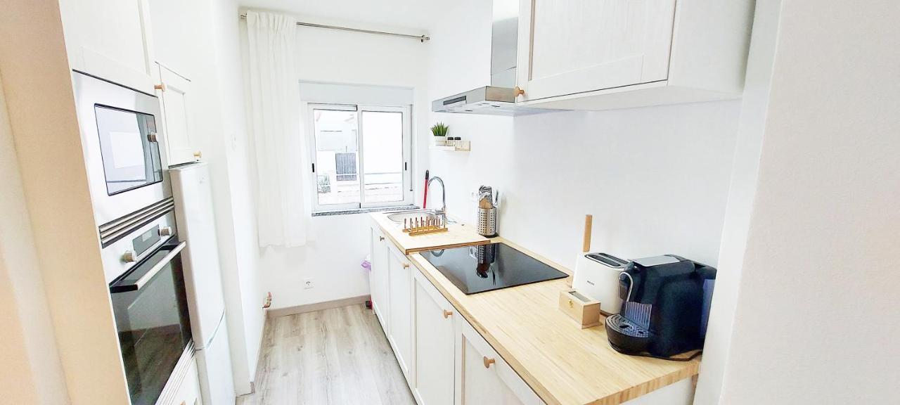 Caroline'S Apartment Вила до Биспо Екстериор снимка